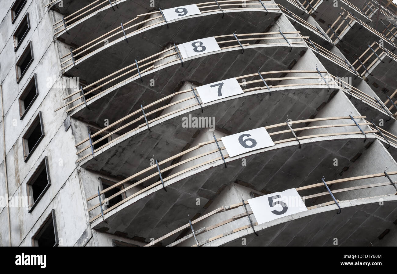 Perspectiva de hormigón moderno edificio en construcción industrial Foto de stock
