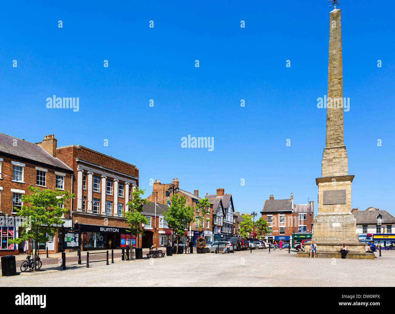 La histórica Plaza del Mercado Antiguo, Ripon, North Yorkshire, Inglaterra, Reino Unido. Foto de stock