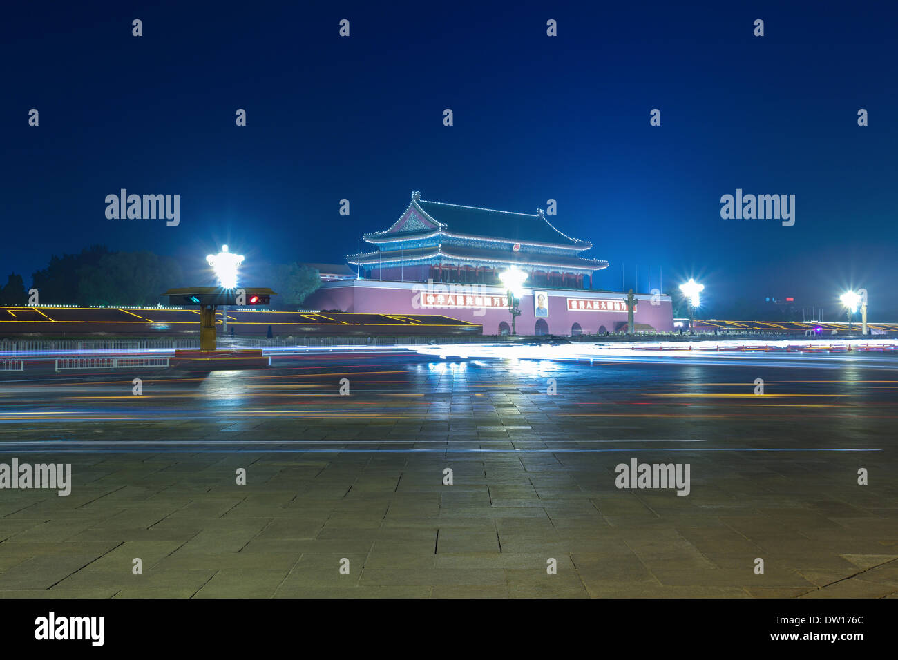 Puerta de Tiananmen de noche Foto de stock