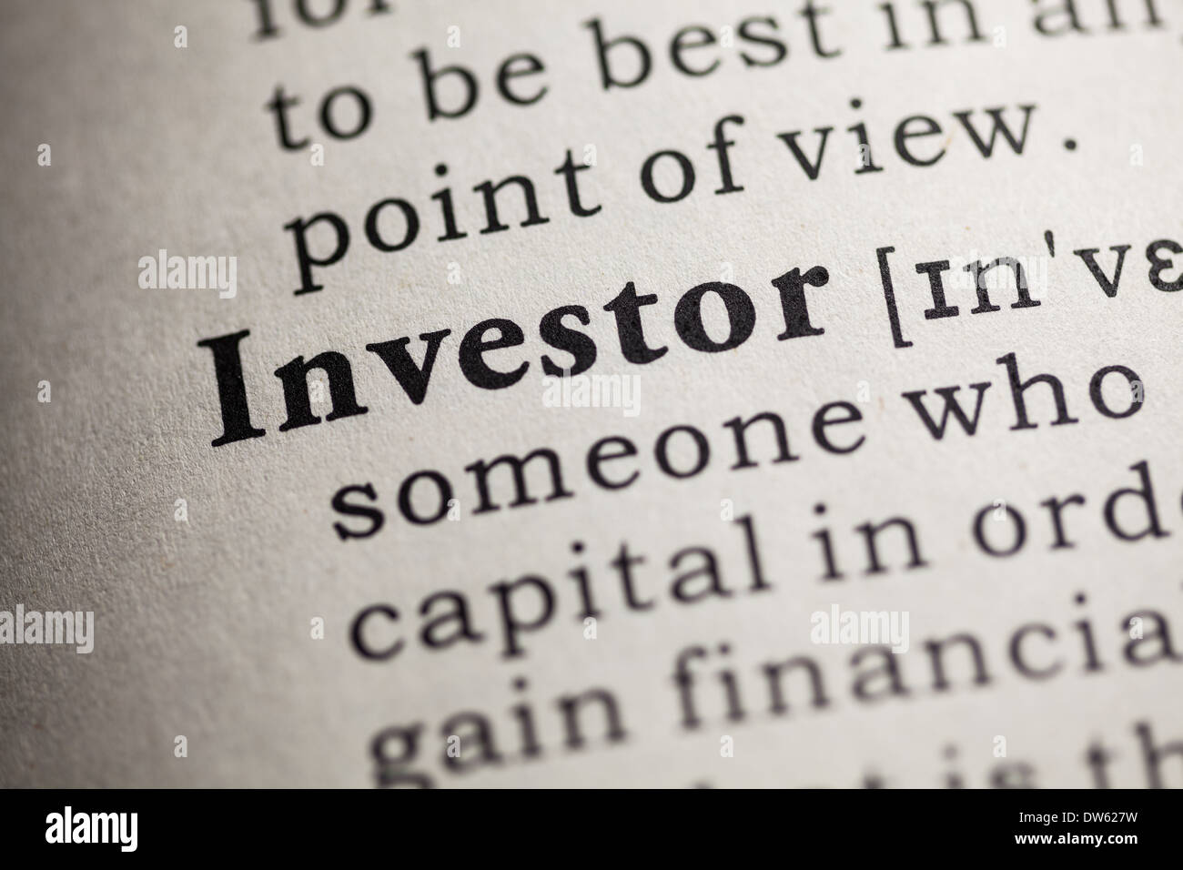 Diccionario de falsos, la definición de la palabra inversor. Foto de stock