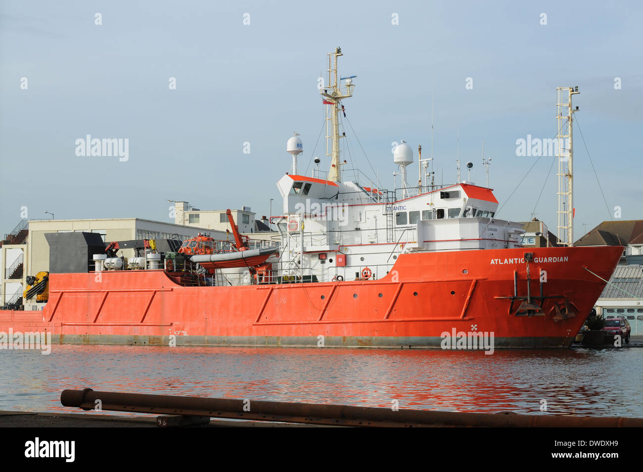 Océano Atlántico encuesta barco en Shoreham, Inglaterra Foto de stock