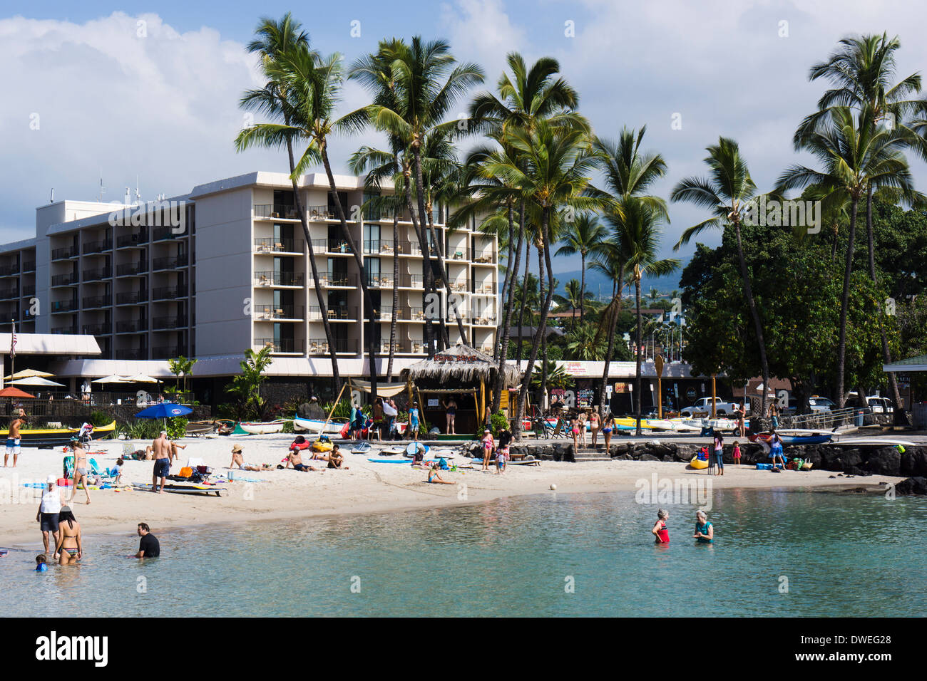 Waterfront y Kailua beach y del rey Kamehameha Kona Beach Hotel. Kailua-Kona, Big Island, Hawaii, USA. Foto de stock