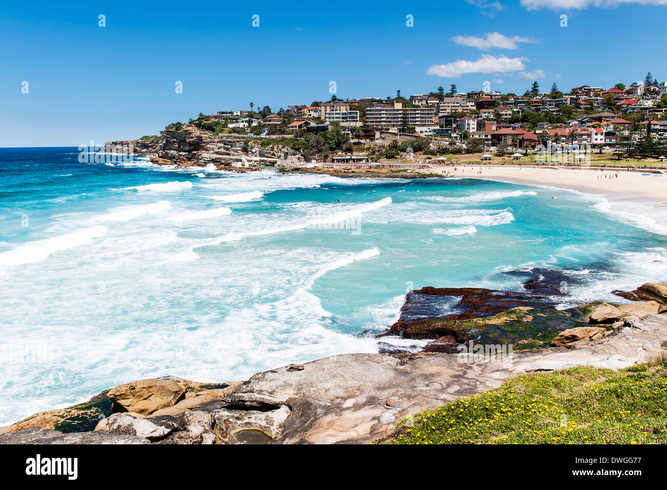 Bronte Beach a la vuelta de la esquina de la playa de Bondi, en Sydney, Australia Foto de stock