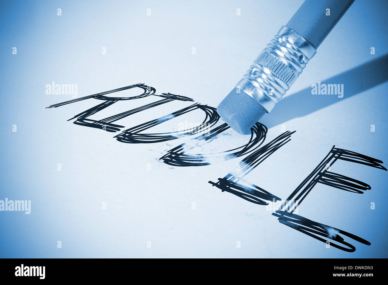 Lápiz de borrar la palabra Enigma Foto de stock