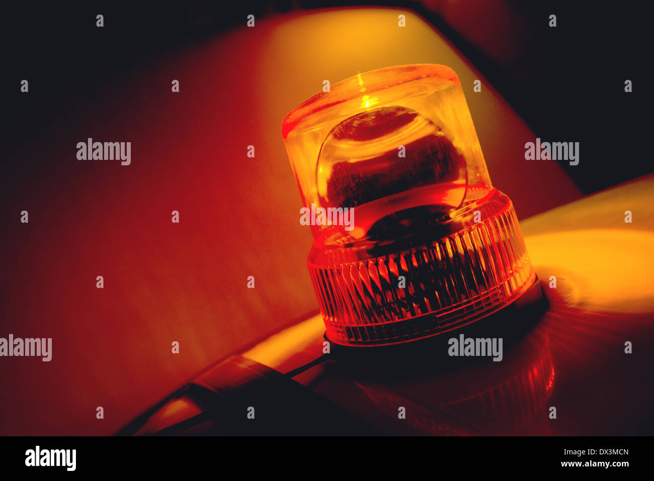 Luz de emergencia fotografías e imágenes de alta resolución - Alamy