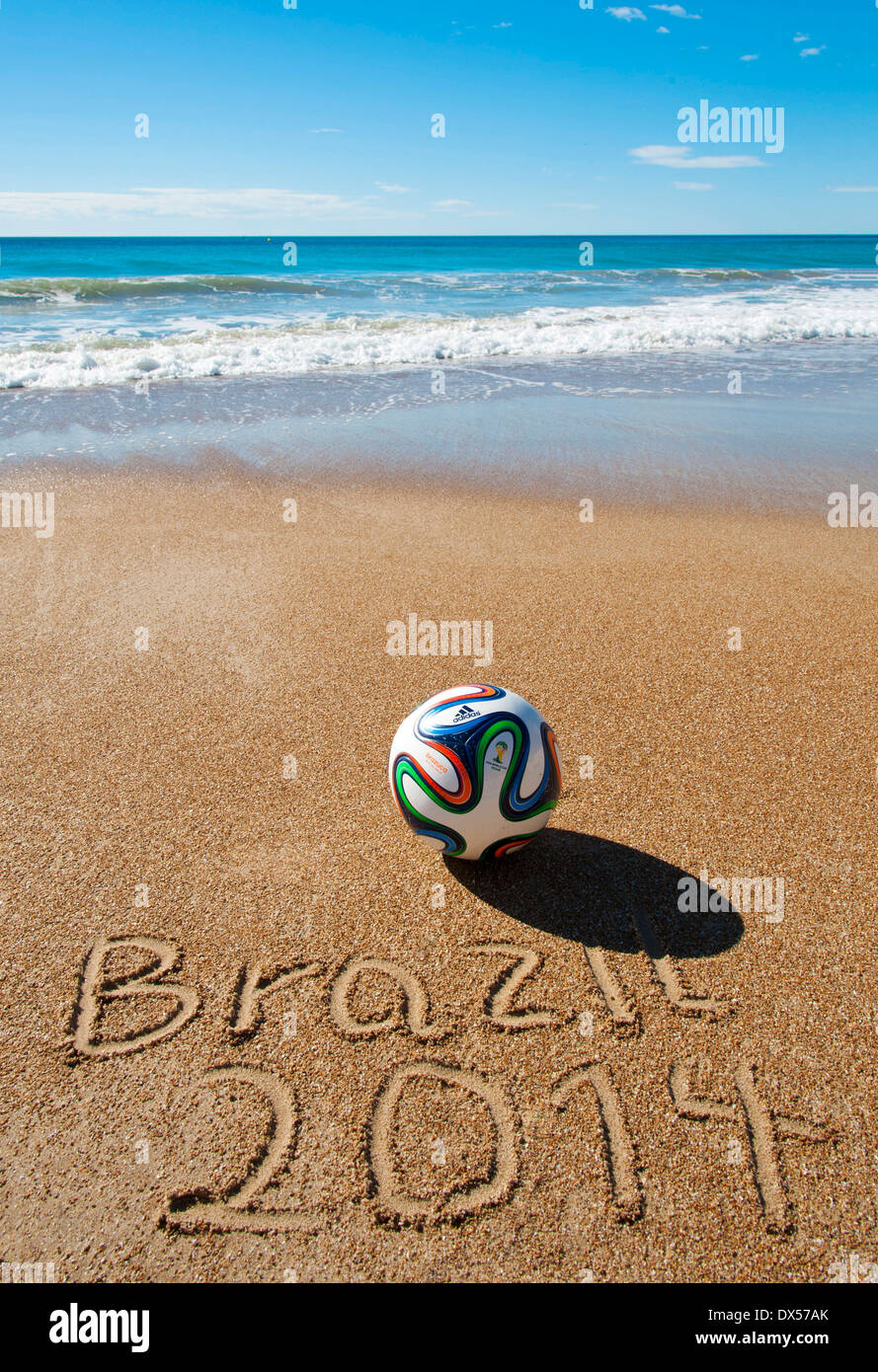 Beach football brazil fotografías e imágenes de alta resolución - Página 5  - Alamy