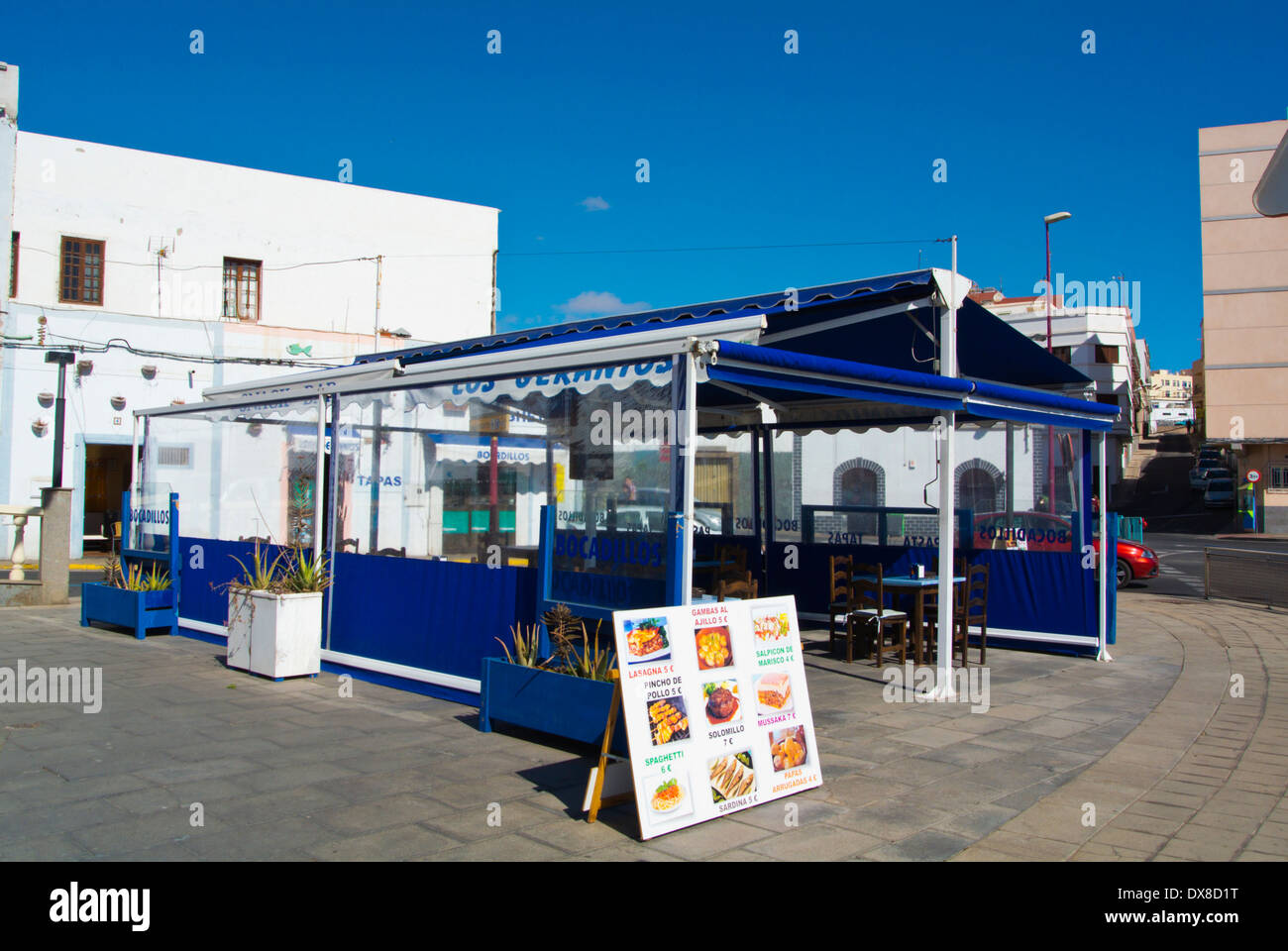 Restaurante en el paseo marítimo, Puerto del Rosario, Fuerteventura, Islas  Canarias, España, Europa Fotografía de stock - Alamy
