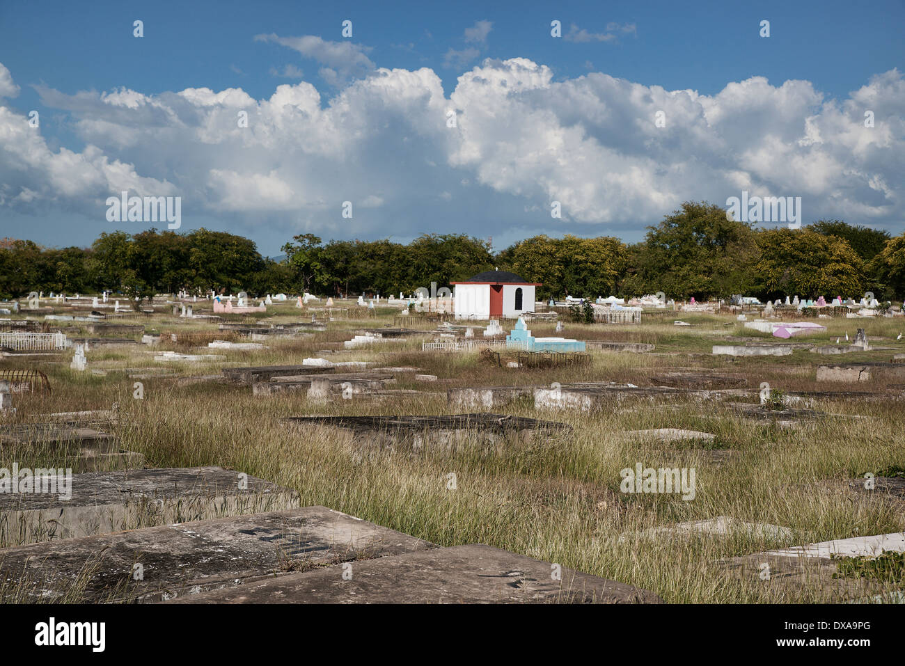 El cementerio de la ciudad de Sabana de La Mar, Jamaica Foto de stock