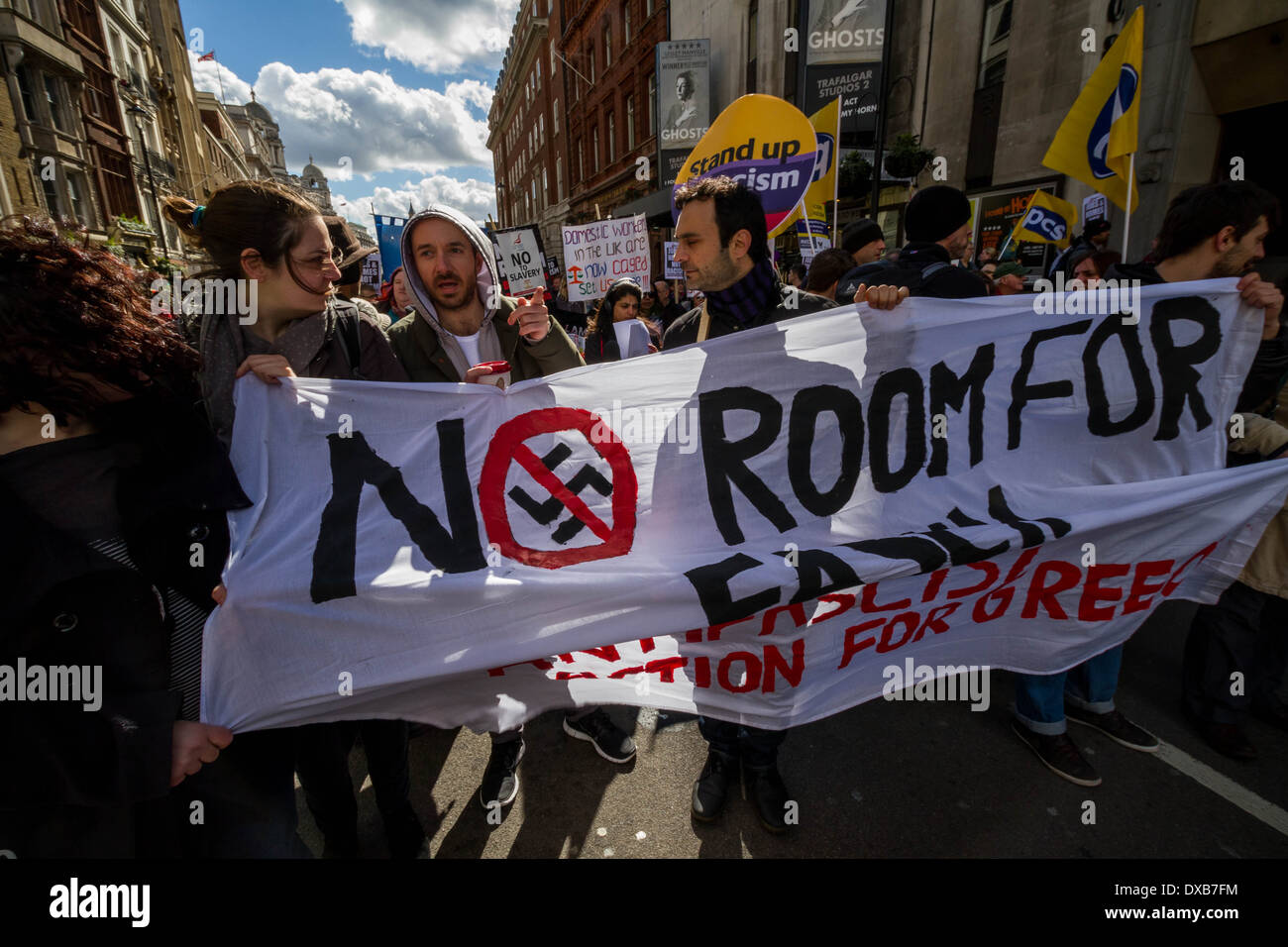 Marcha contra el racismo y el fascismo en el Día Internacional de las