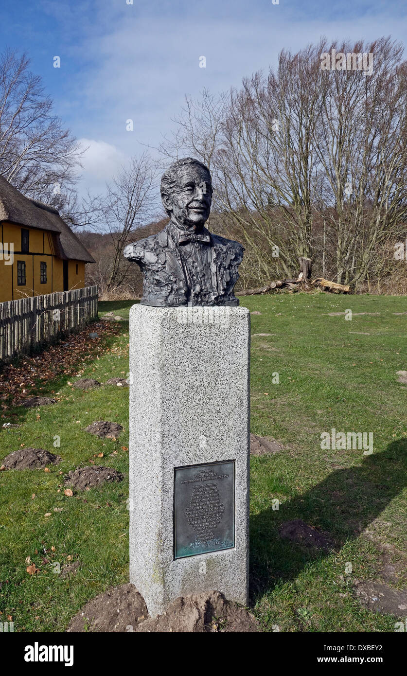 Escultura de Victor Borge en la entrada al Parque Nacional Rebild de Jutlandia, Dinamarca Foto de stock