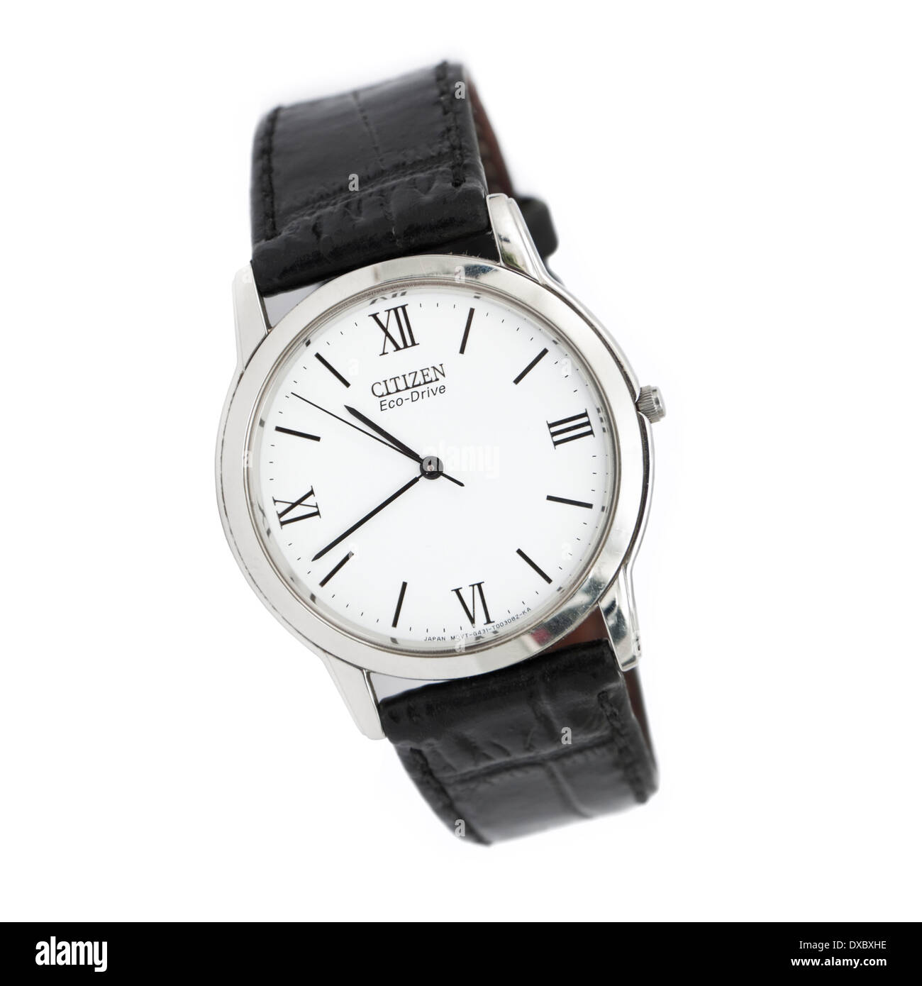 90 Citizen Eco-Drive hombre de reloj de pulsera con números romanos el dial  y correa de cuero negro Fotografía de stock - Alamy