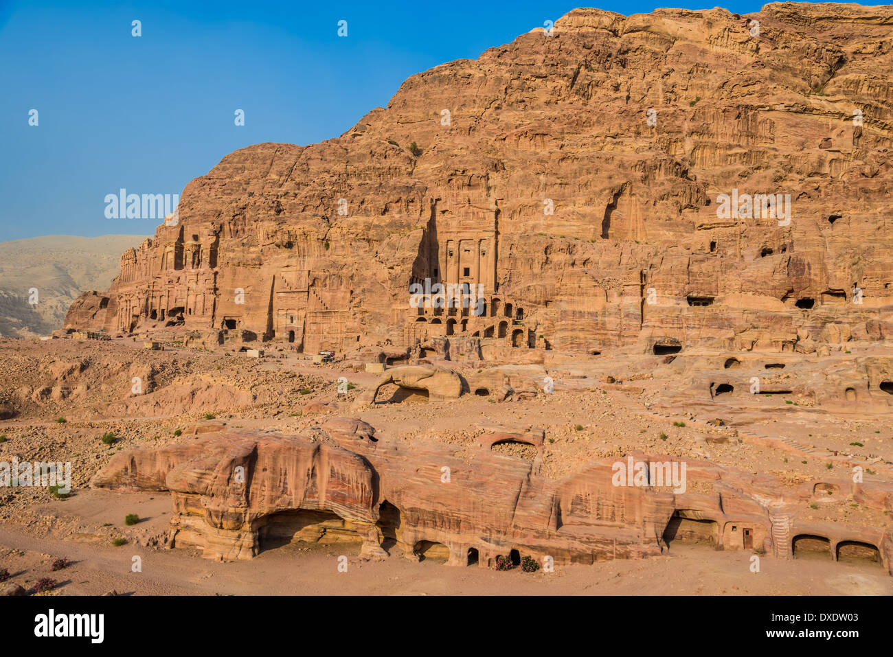 Tumbas reales en Nabateo Petra Jordania oriente medio Foto de stock