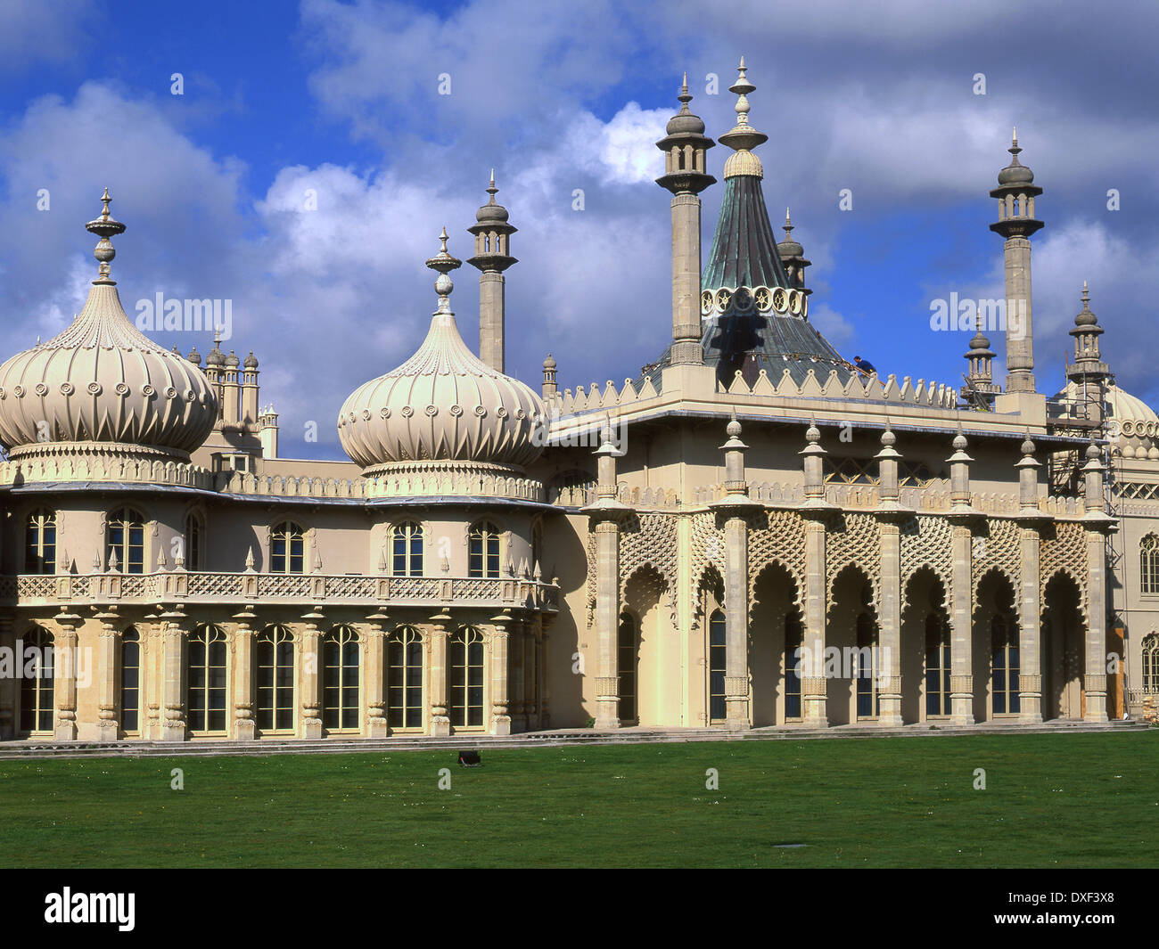 Vista inusual del Royal Pavilion en Brighton, Sussex. Foto de stock