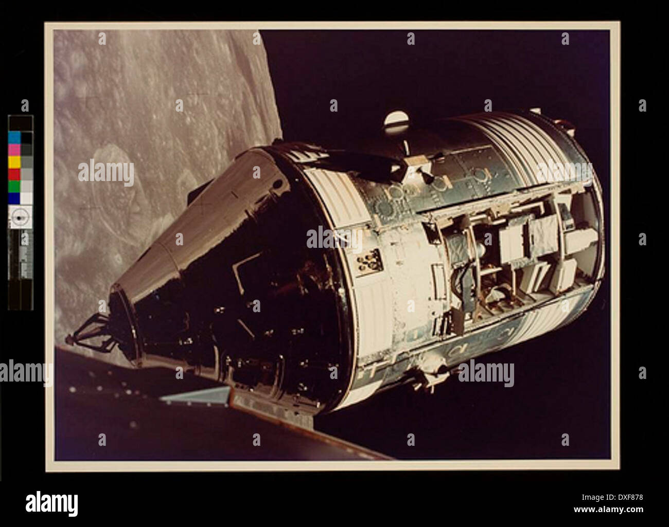 Comando del Apolo 17 módulos de servicio fotografiada desde el módulo lunar en órbita Foto de stock