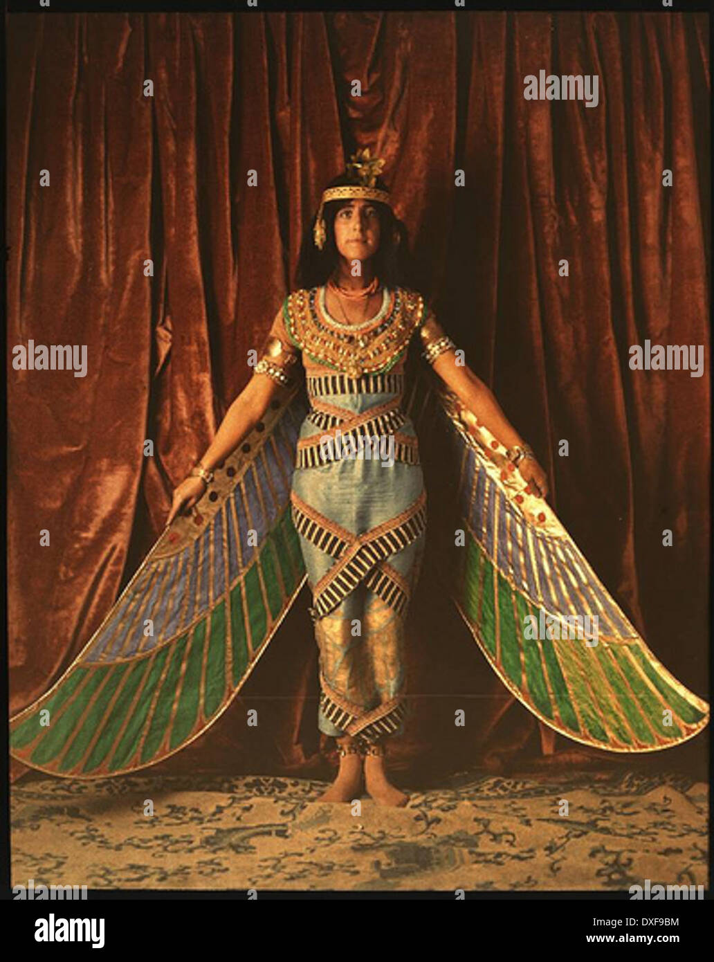 Traje egipcio fotografías e imágenes de alta resolución - Alamy