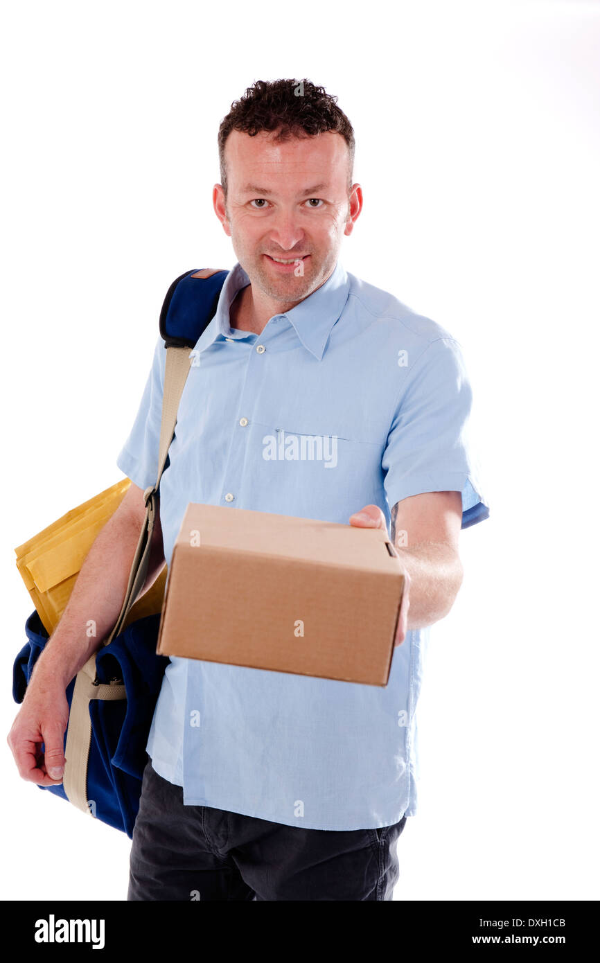 Mailman entregando correo Foto de stock