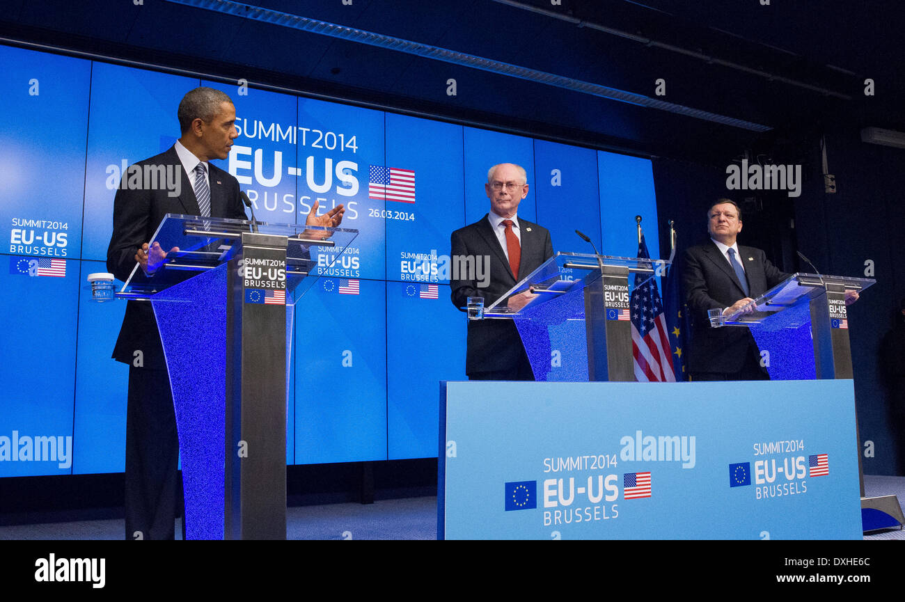 Visita del Presidente de Estados Unidos Barack Obama a Bruselas son, de izquierda a derecha, Barack Obama, presidente de los Estados Unidos de América. Herman Van Rompuy, Presidente del Consejo Europeo. José Manuel Barroso, Presidente de la Comisión Europea. Foto de stock