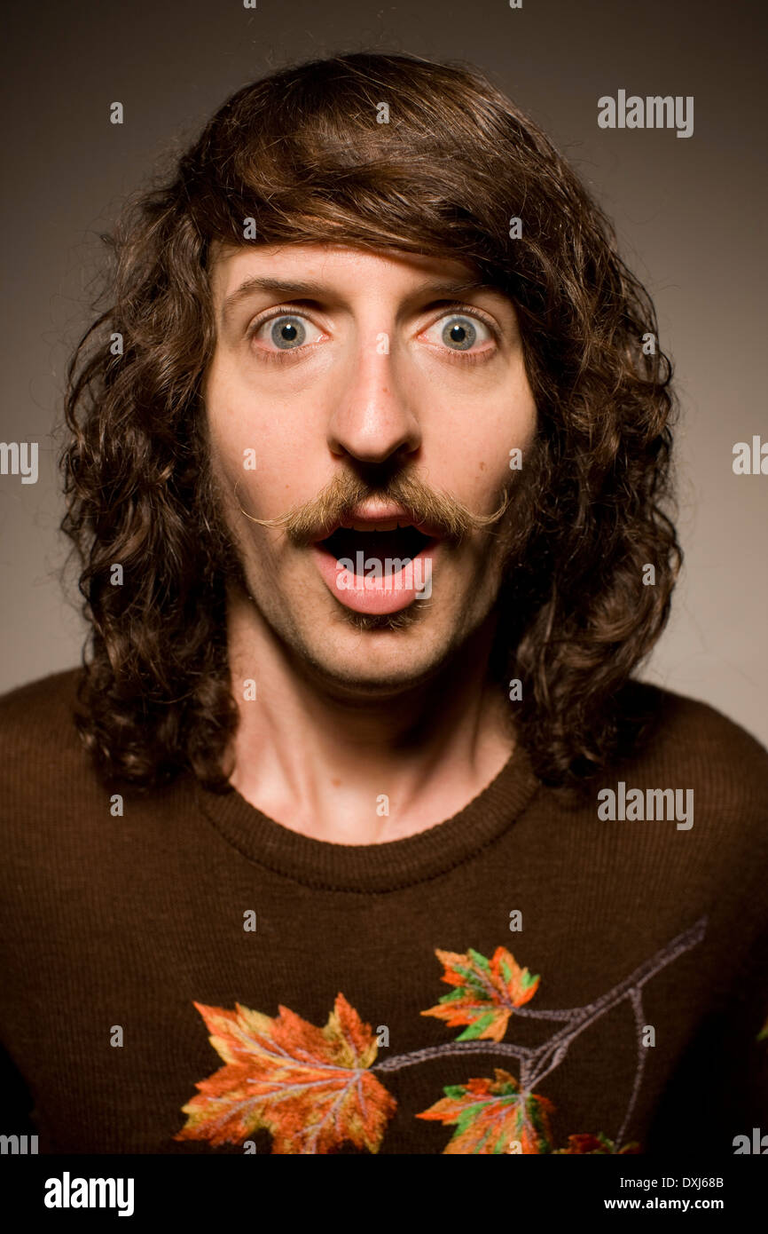 Retrato de hombre con bigote largo fotografías e imágenes de alta  resolución - Alamy