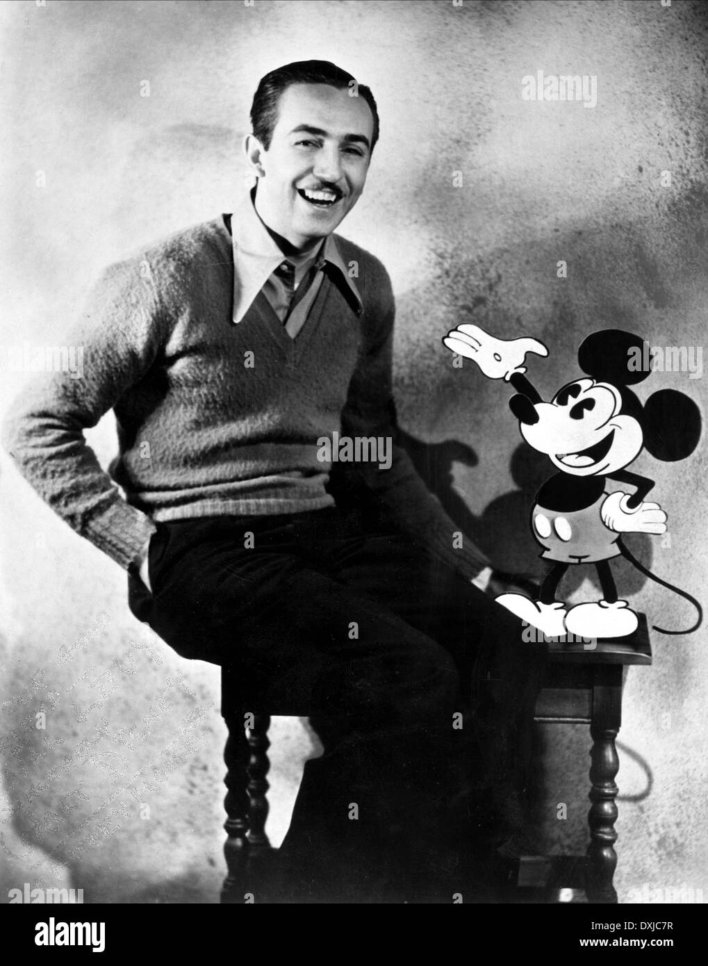 WALT DISNEY con Mickey Mouse. Foto de stock