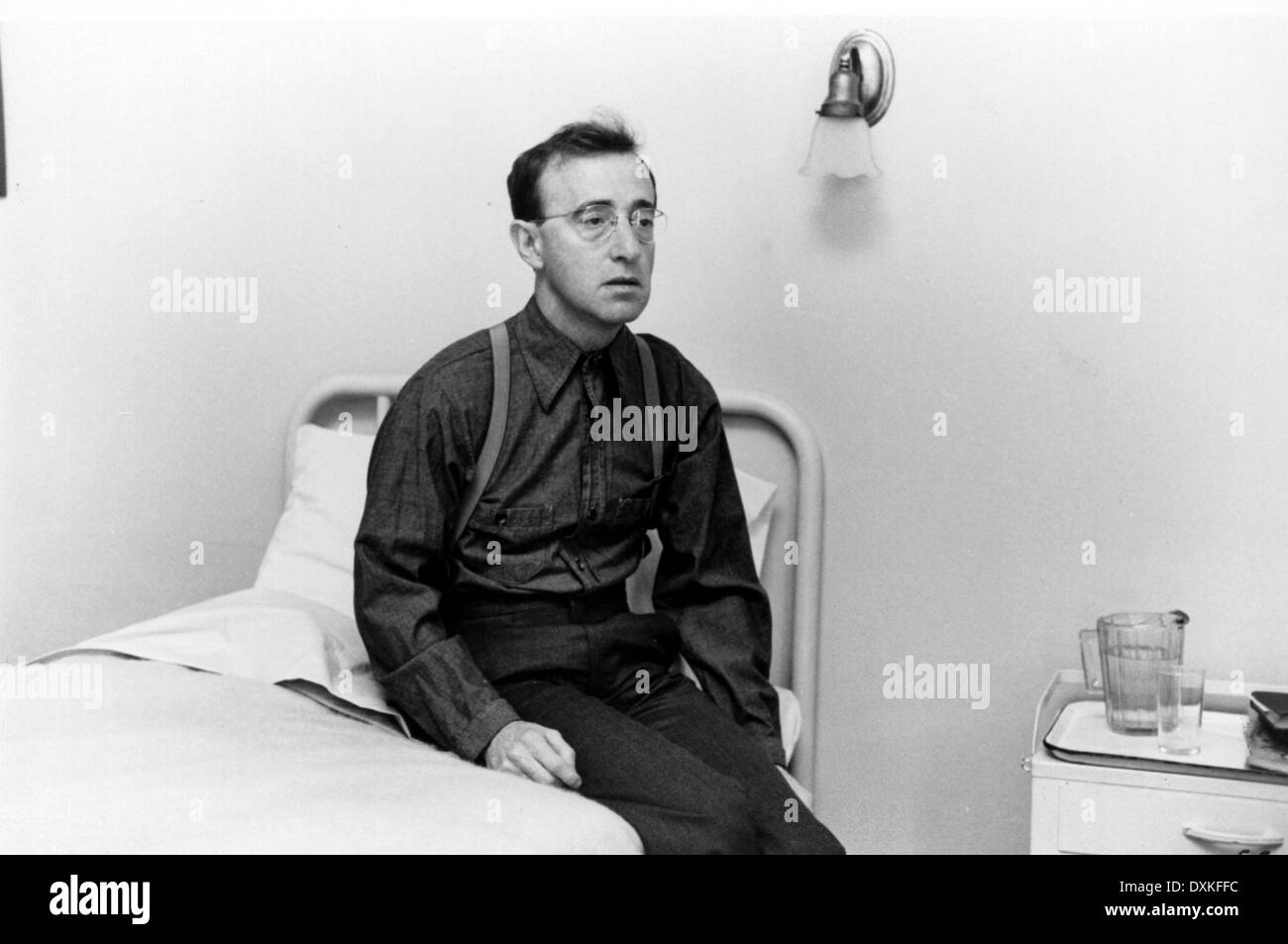 ZELIG (US1983), Woody Allen Center Foto de stock