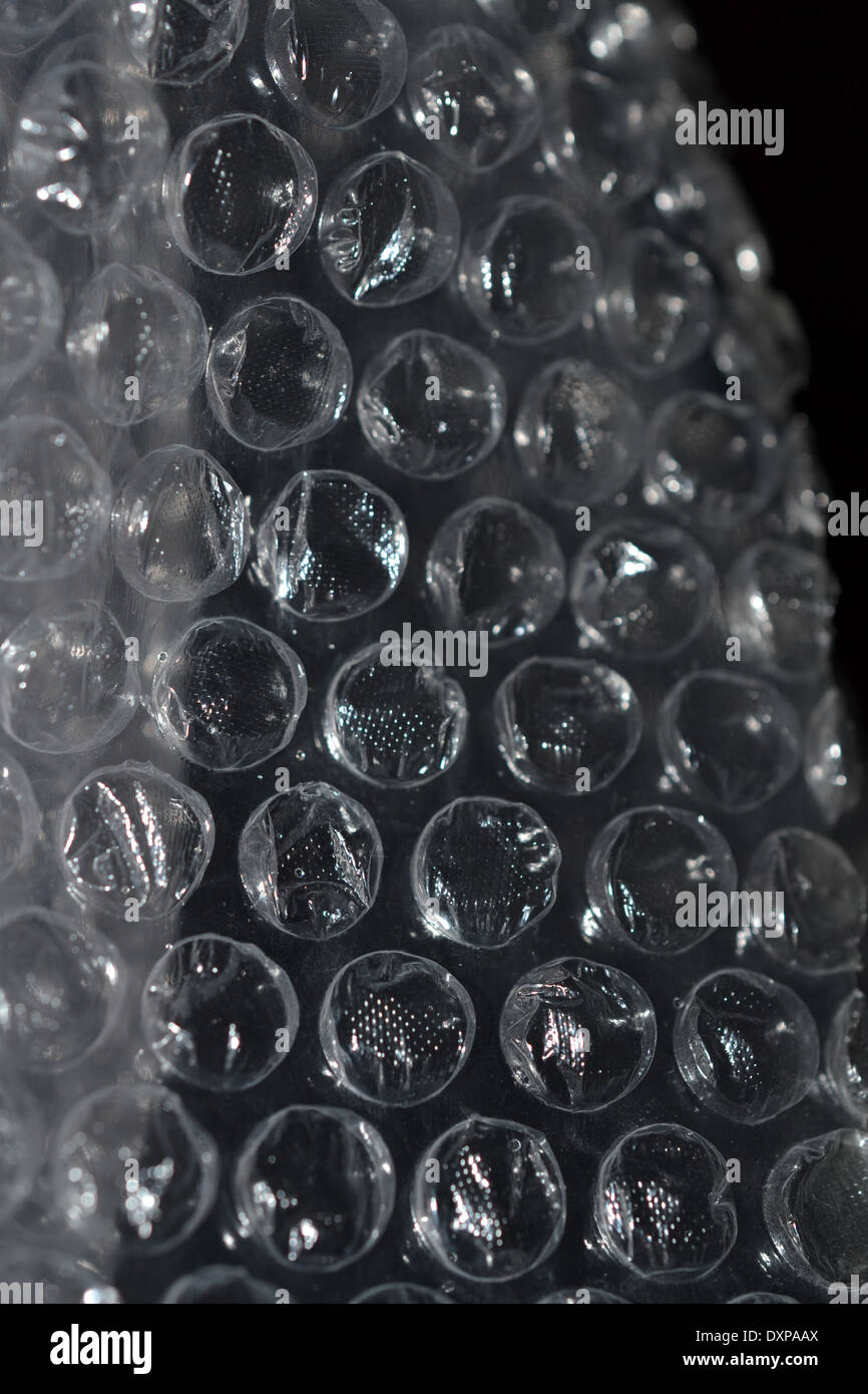 Papel burbuja fotografías e imágenes de alta resolución - Alamy