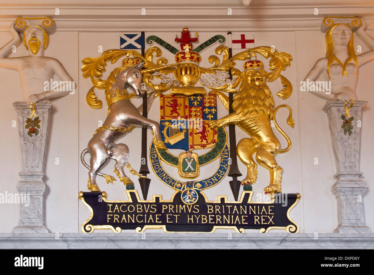 Escudo de armas real, diseñado para el Rey James VI, el Castillo de Edimburgo. Foto de stock