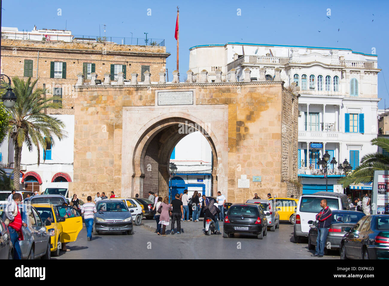 Porte de France o Puerta del Mar a la Medina de Túnez, Túnez Foto de stock