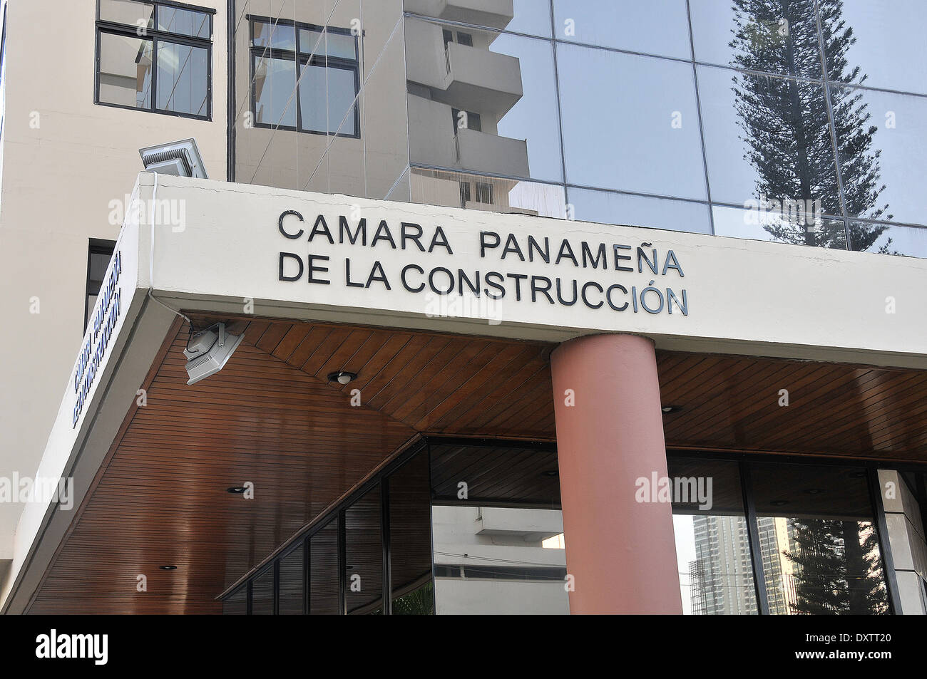 Camara Panamena de la construccion Panamá, Ciudad de Panamá Fotografía de  stock - Alamy
