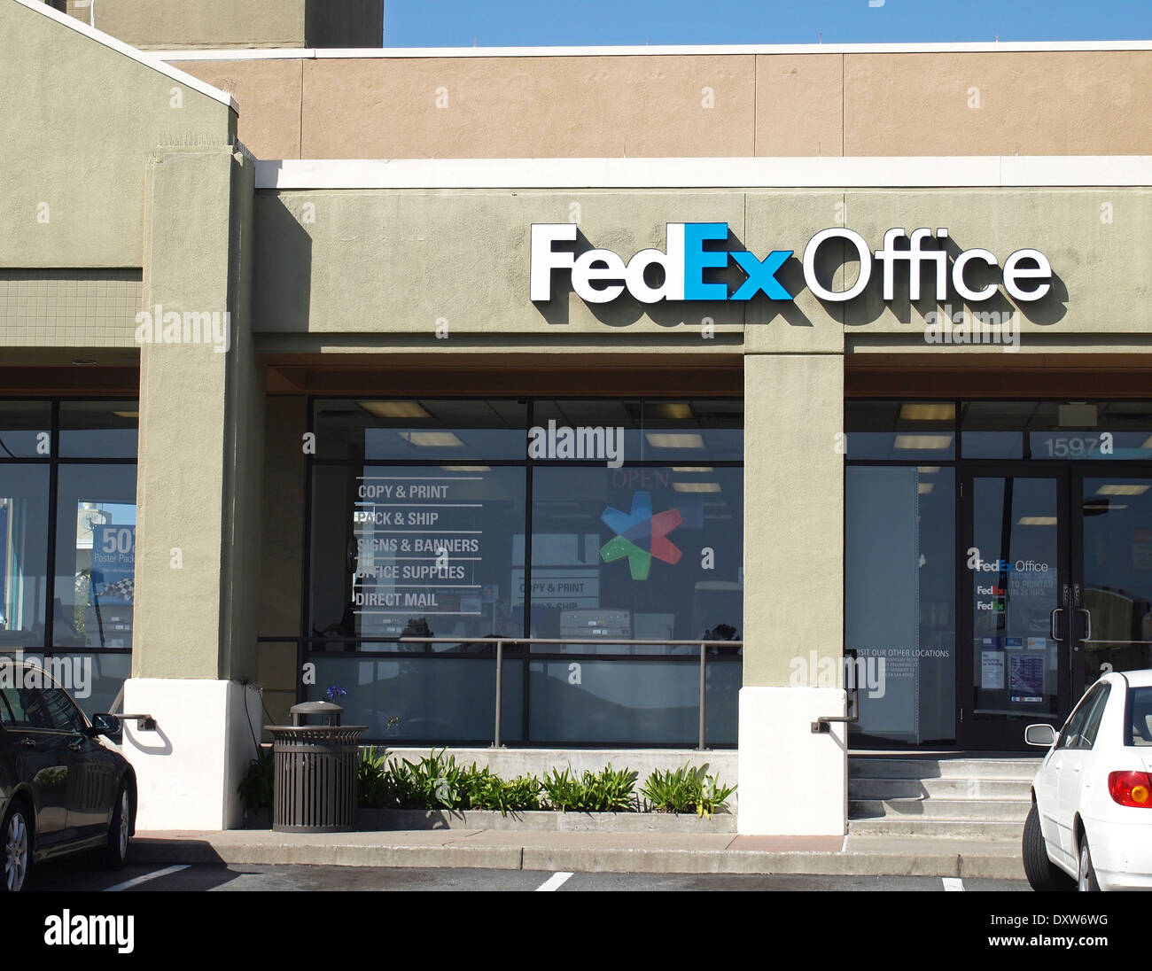 FedEx Office store Foto de stock