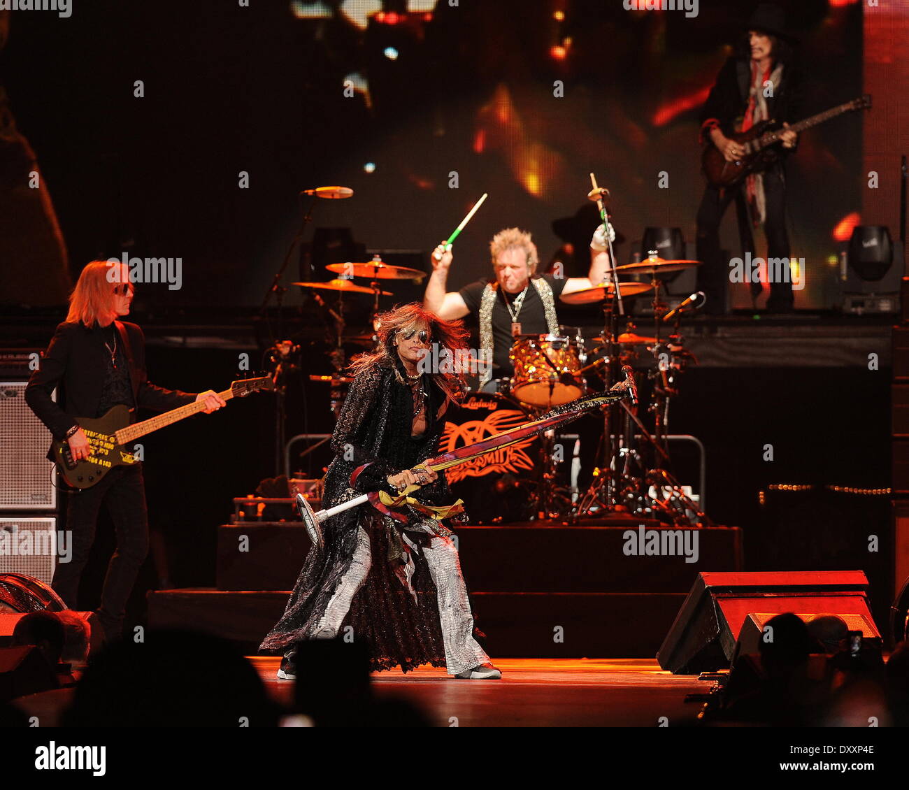Tom hamilton steven tyler joey fotografías e imágenes de alta