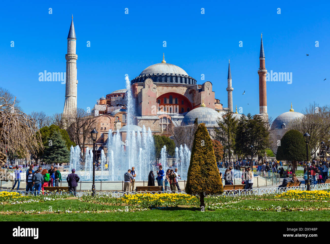 Santa Sofía (Aya Sofya), del distrito de Sultanahmet, en Estambul, Turquía Foto de stock