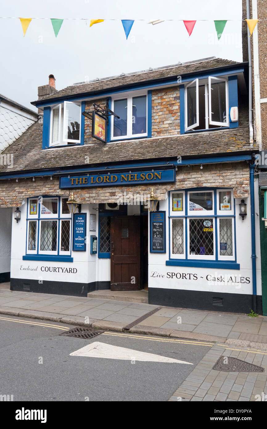El Lord Nelson pub en Totnes, Devon, Inglaterra. Foto de stock