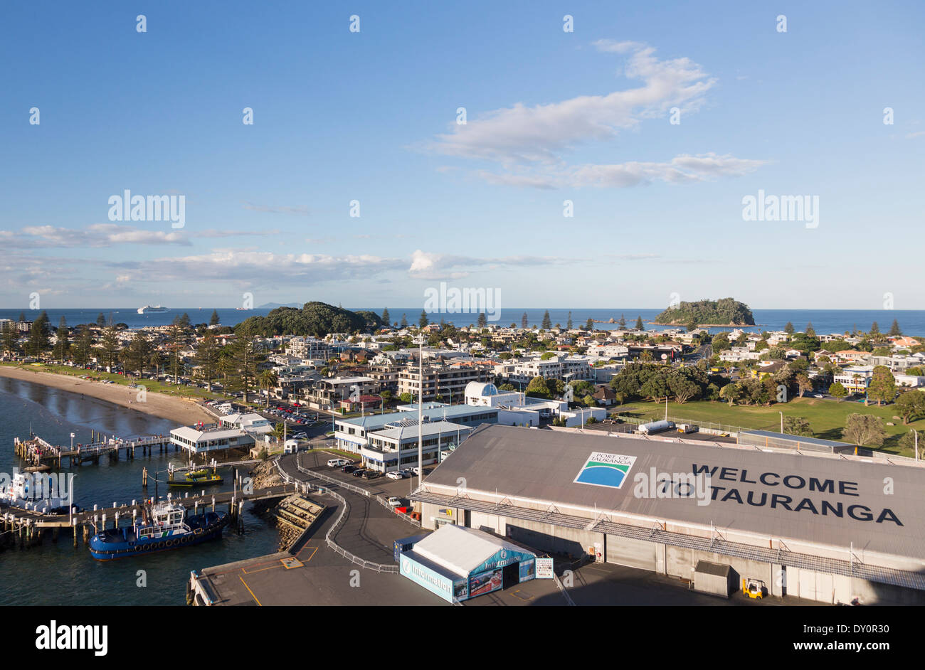 Tauranga, Nueva Zelanda - Descripción general de la ciudad y la zona del puerto Foto de stock