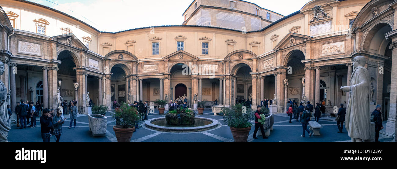 Los Museos Vaticanos (Italiano: Musei Vaticani) son los museos de la Ciudad del Vaticano y se encuentran dentro de los límites de la ciudad Foto de stock