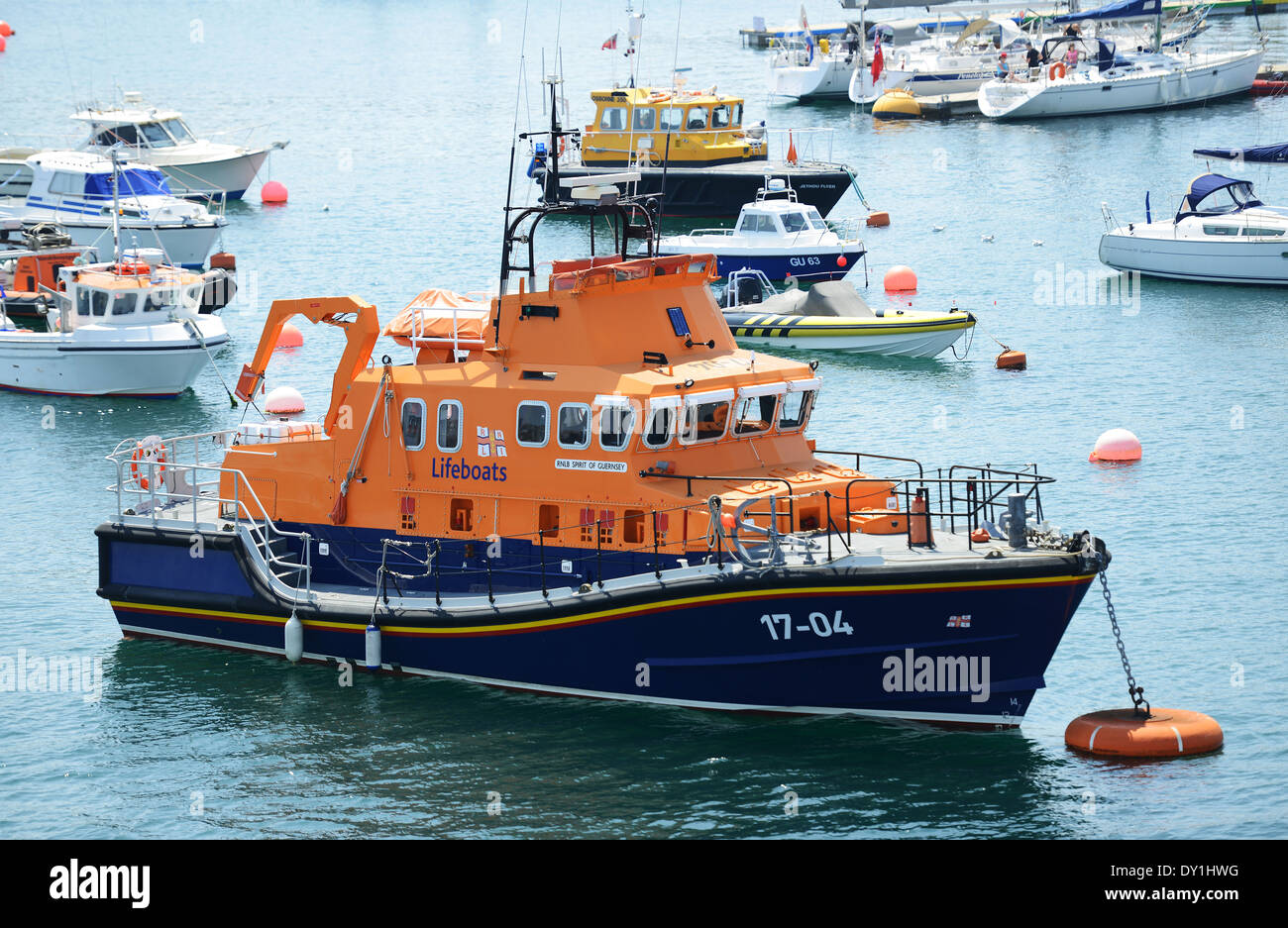 Severn clase salvavidas RNLI Espíritu de Guernsey, St Peter Port, Guernsey Foto de stock