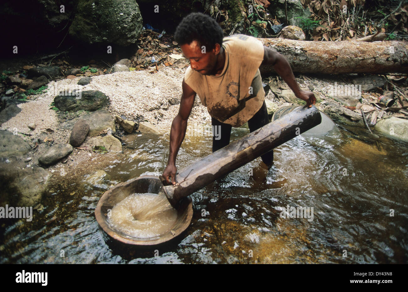 Los buscadores de oro y diamantes, cazadores, Santa Elena de Uairén, Venezuela, frontera con Amazonas, Fotografía de stock - Alamy