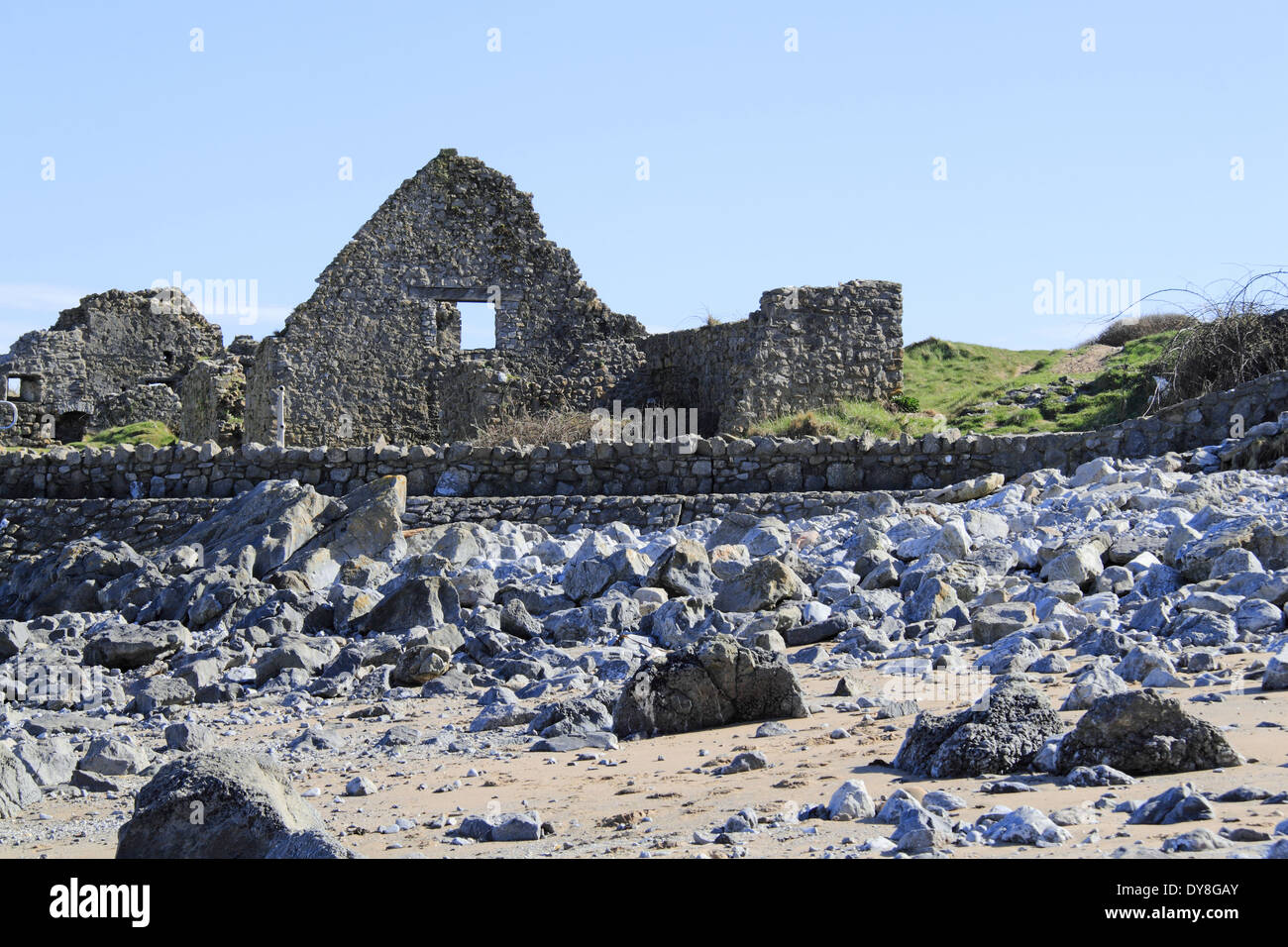 Ruinas del Salthouse, Port Eynon Point, la Península de Gower, Gales, Gran Bretaña, Reino Unido, UK, Europa Foto de stock