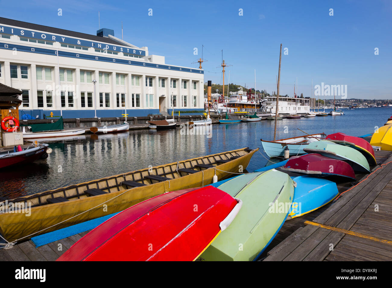 Ee.Uu., Washington, Seattle, Museo de la historia y de la industria, vista desde el centro de barcas de madera, en el Lago Unión. Foto de stock