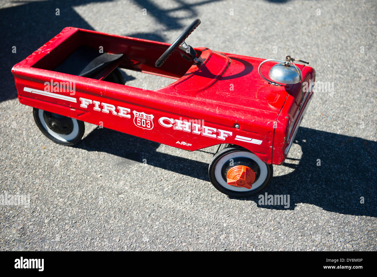 Carro pedales antiguos fotografías e imágenes alta resolución - Alamy