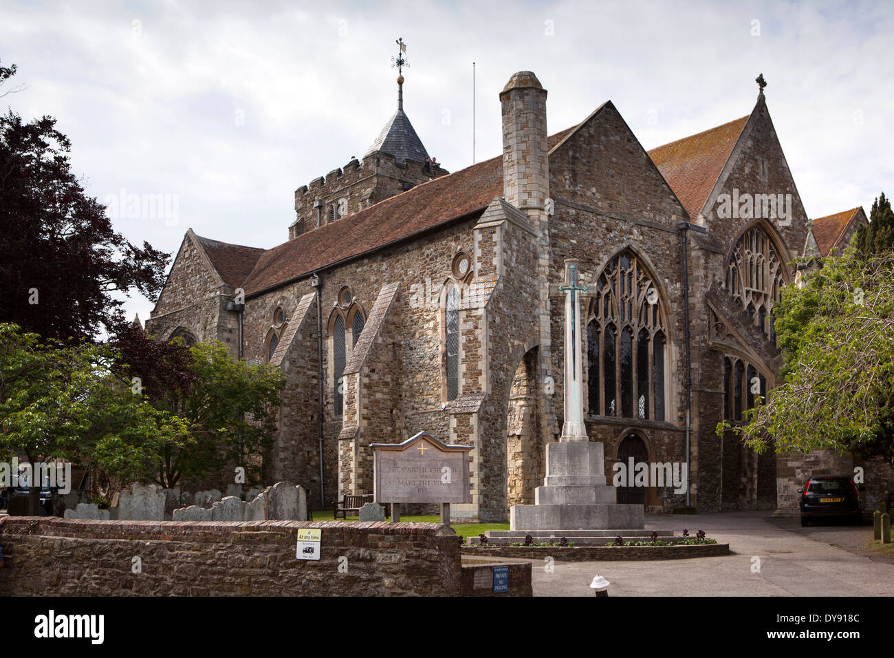 Reino Unido, Inglaterra, East Sussex, el centeno, la iglesia parroquial de Santa María la Virgen Foto de stock