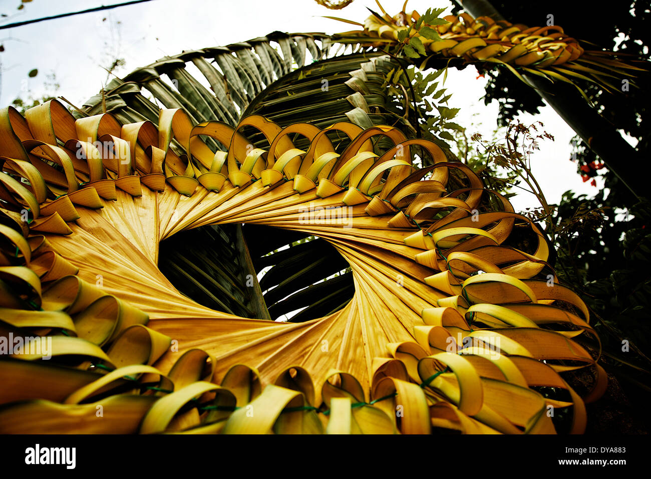 Decoración de hojas de palma fotografías e imágenes de alta resolución -  Alamy