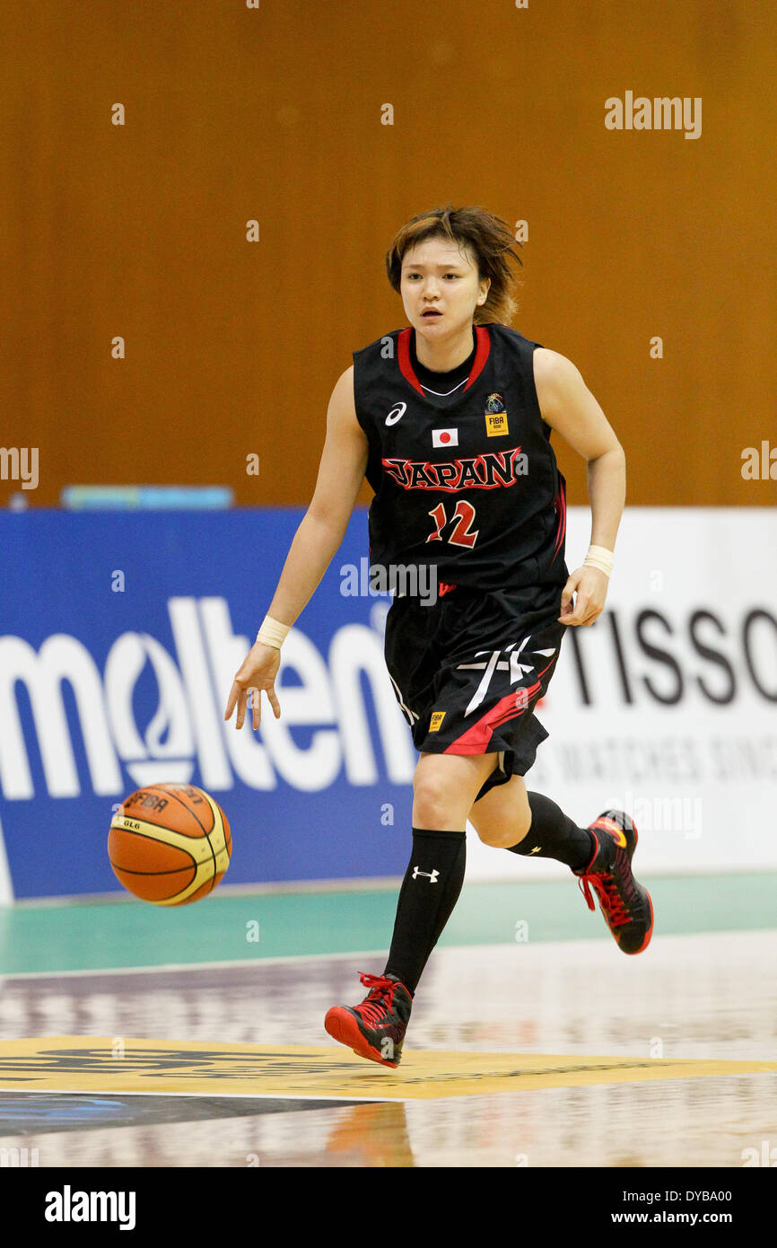 Bangkok, Tailandia. 27 Oct, 2013. Asami Yoshida (JPN) Baloncesto : 25º  Campeonato FIBA Asia para la mujer juego de la ronda preliminar entre  Kazajstán 59-94 Japón en Bangkok un centro juvenil en