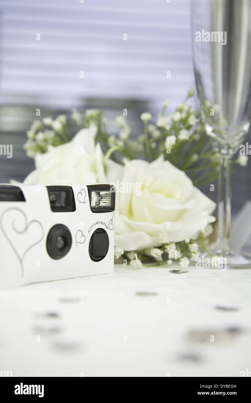 4 cámaras desechables de un solo uso, cámara de película para fotografía  con película de color flash para bodas, aniversarios, viajes, campamentos