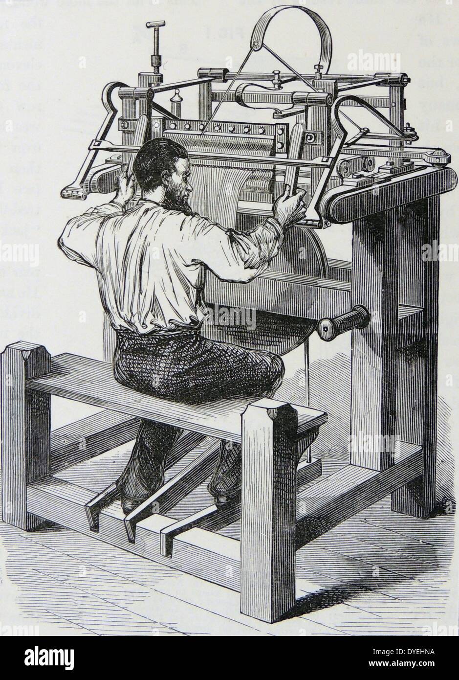 Bastidor de almacenamiento weaver en el trabajo en una máquina operada de pedal. Grabado, Londres, c1880. Foto de stock
