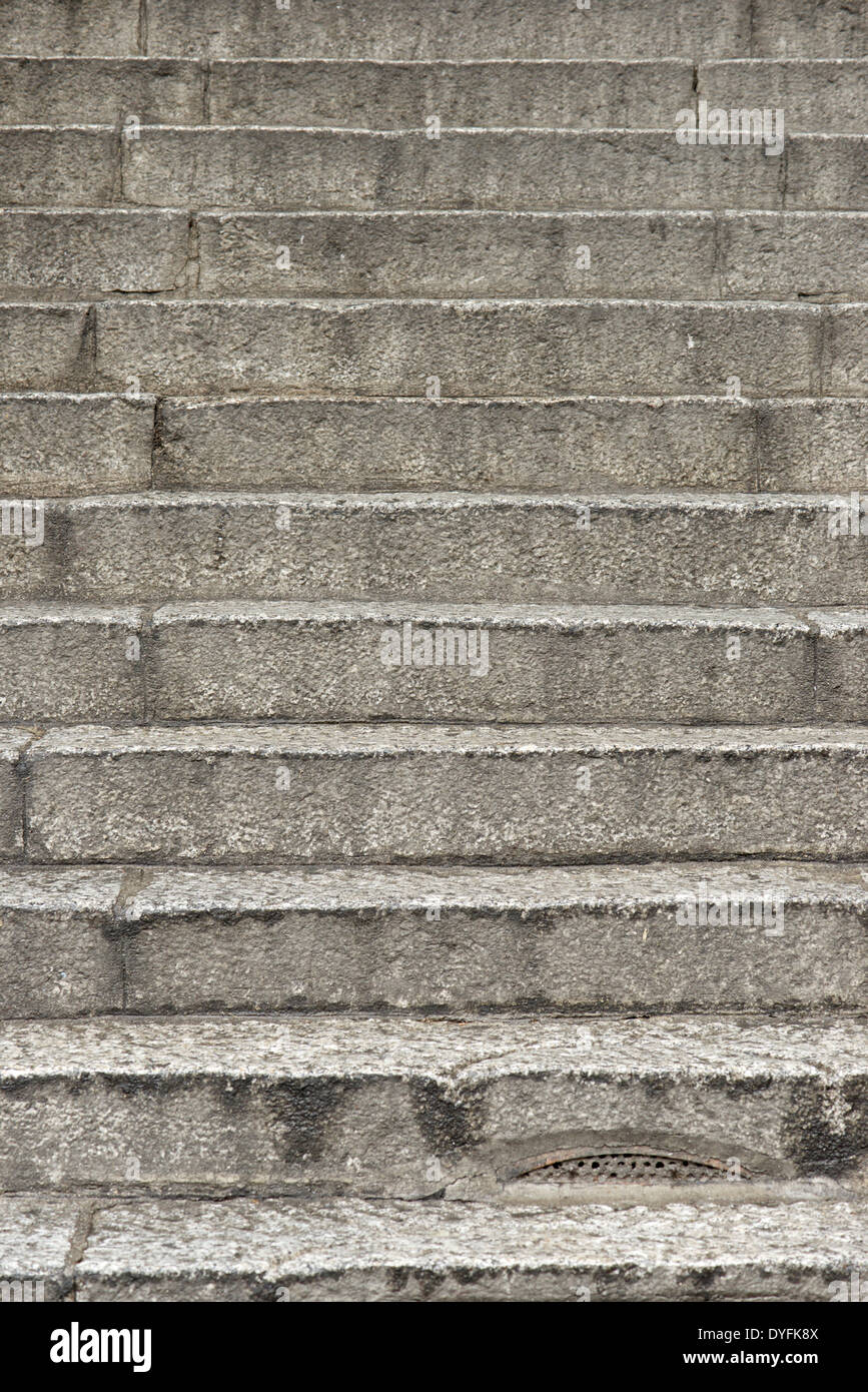 Escalera de piedra de granito y ladrillo fotografías e imágenes de alta