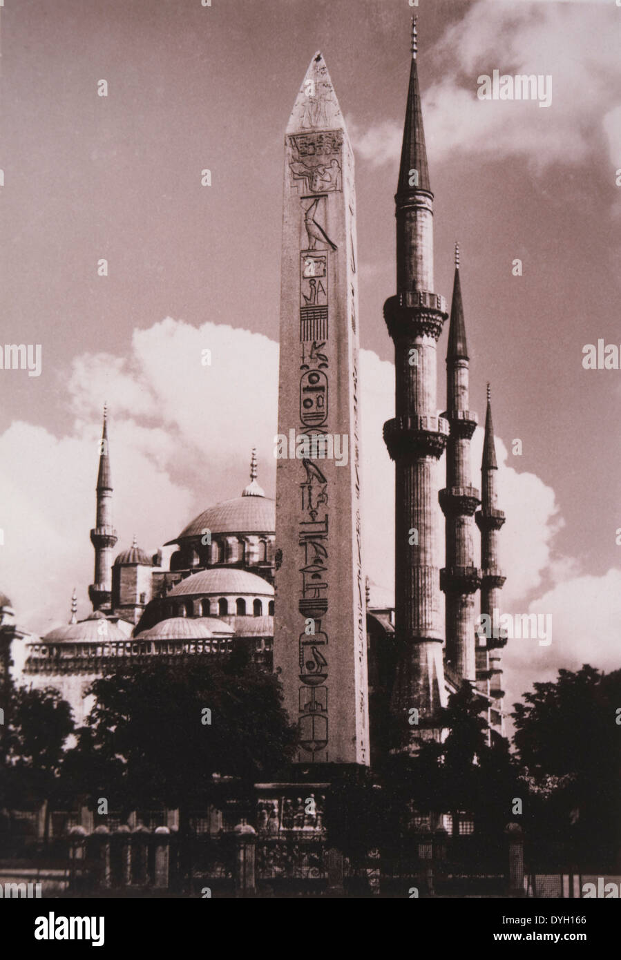 Hagia Sophia y la Mezquita Obelisco, Estambul, Turquía Foto de stock