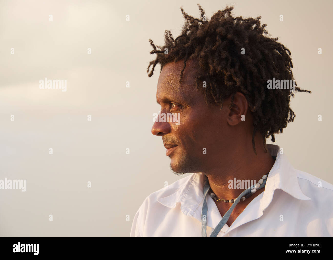 Retrato de perfil de hombre de Cuba Cienfuegos, Cuba Foto de stock