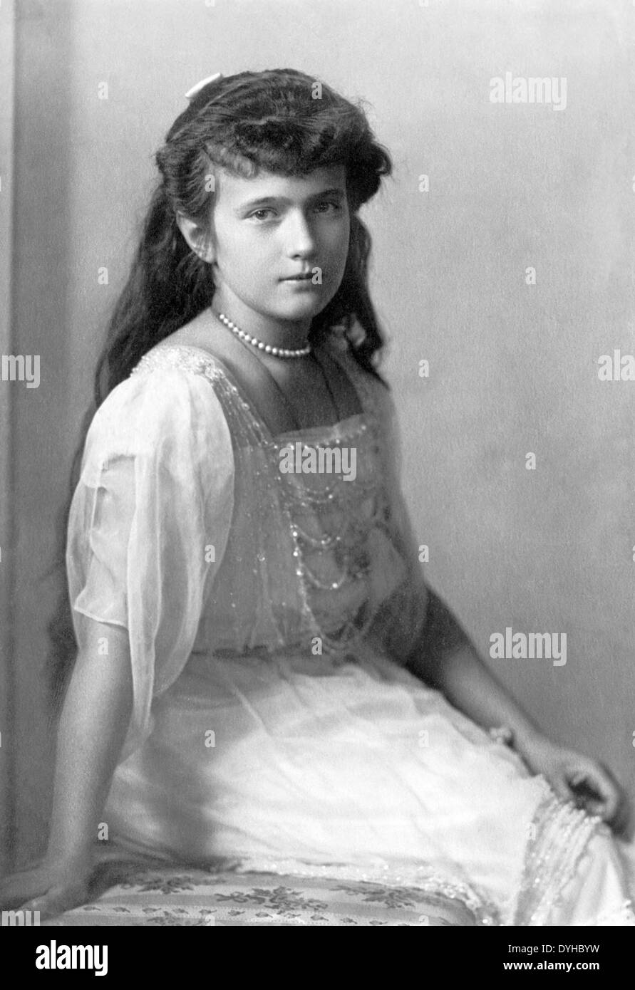 La gran duquesa Anastasia NIKOLAEVNA de Rusia (1901-1918), la hija más joven del zar Nicholas II, alrededor de 1914 Foto de stock