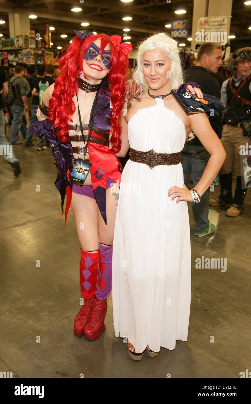 Salt Lake City, Utah, .. 18 abr, 2014. Fans vestidos como Harley Quinn  y Daenerys Targaryen en la asistencia por Salt Lake City Comic Con  FanXperience 2014 - FRI, del Centro de