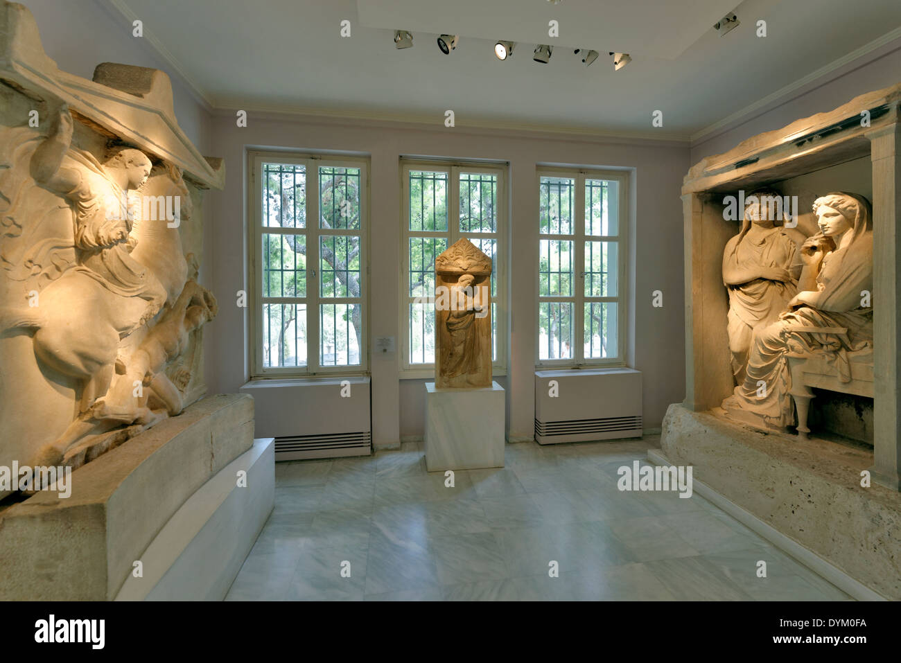 Relieves funerarios de la época clásica. Sala 1 Kerameikos Museum. Atenas. Grecia. Foto de stock